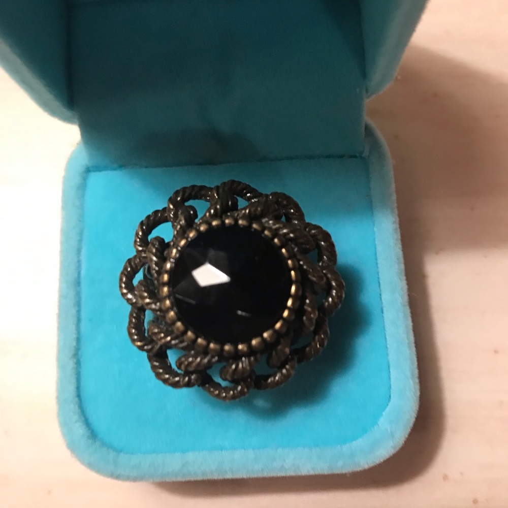 Costume jewelry . Stone looks like black onyx.